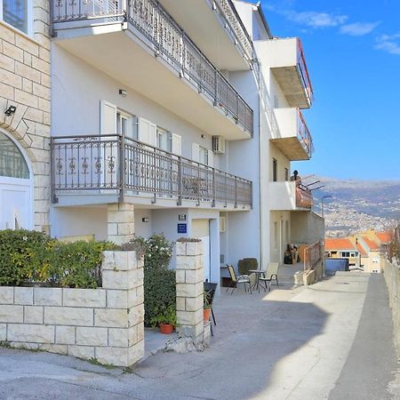Apartments With A Parking Space Split - 11518 Exterior photo