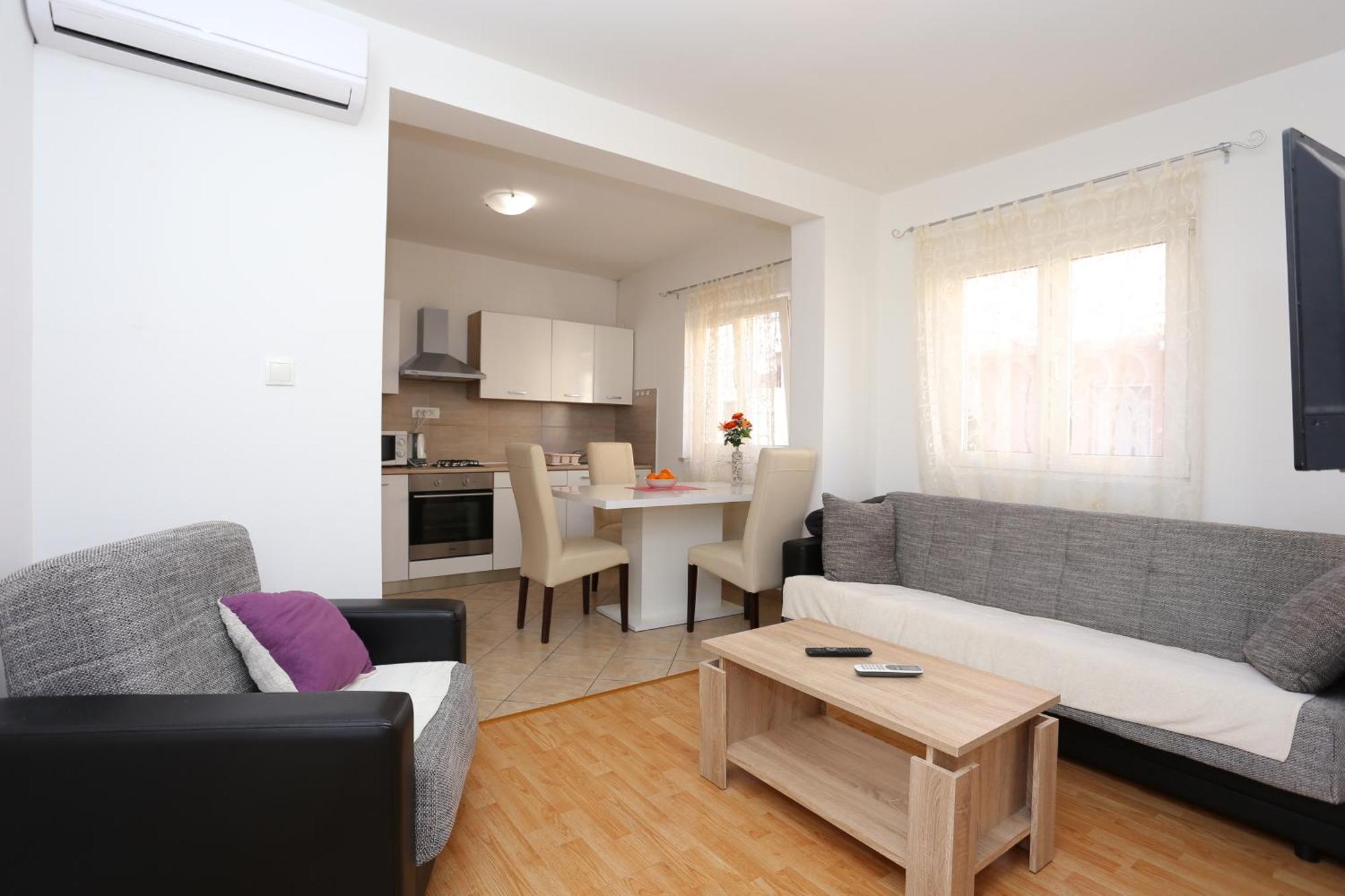Apartments With A Parking Space Split - 11518 Room photo